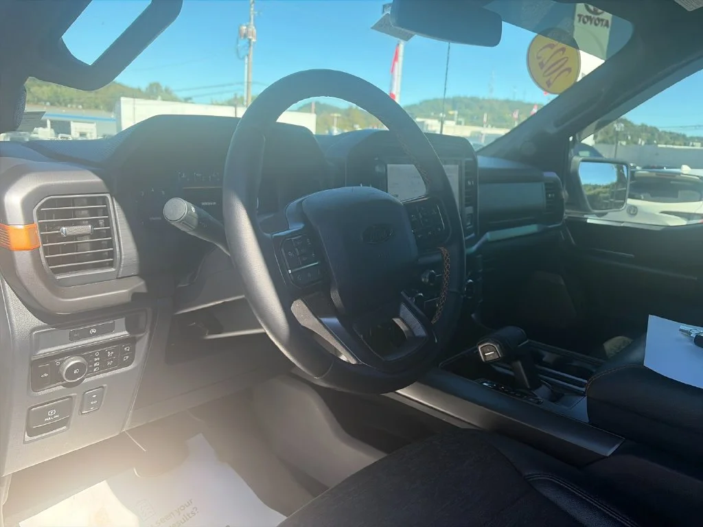 Used 2025 White Ford Tremor image 11