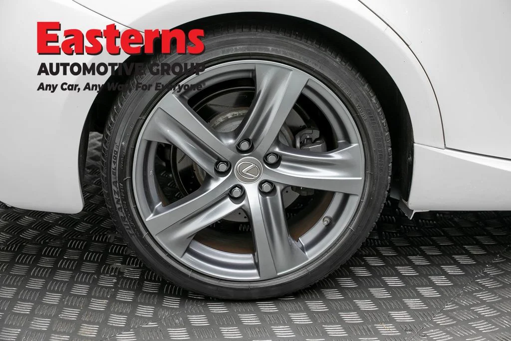 Used 2018 White Lexus 300 image 30