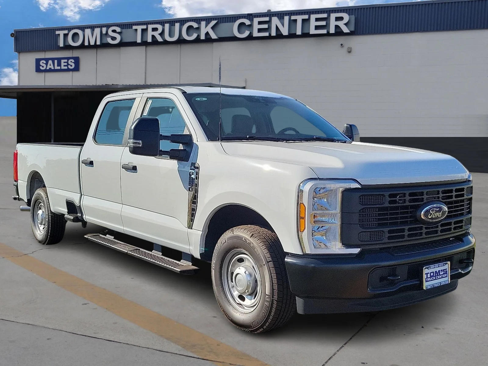 2025 Ford F-250 XL Crew Cab 8' Box's photo