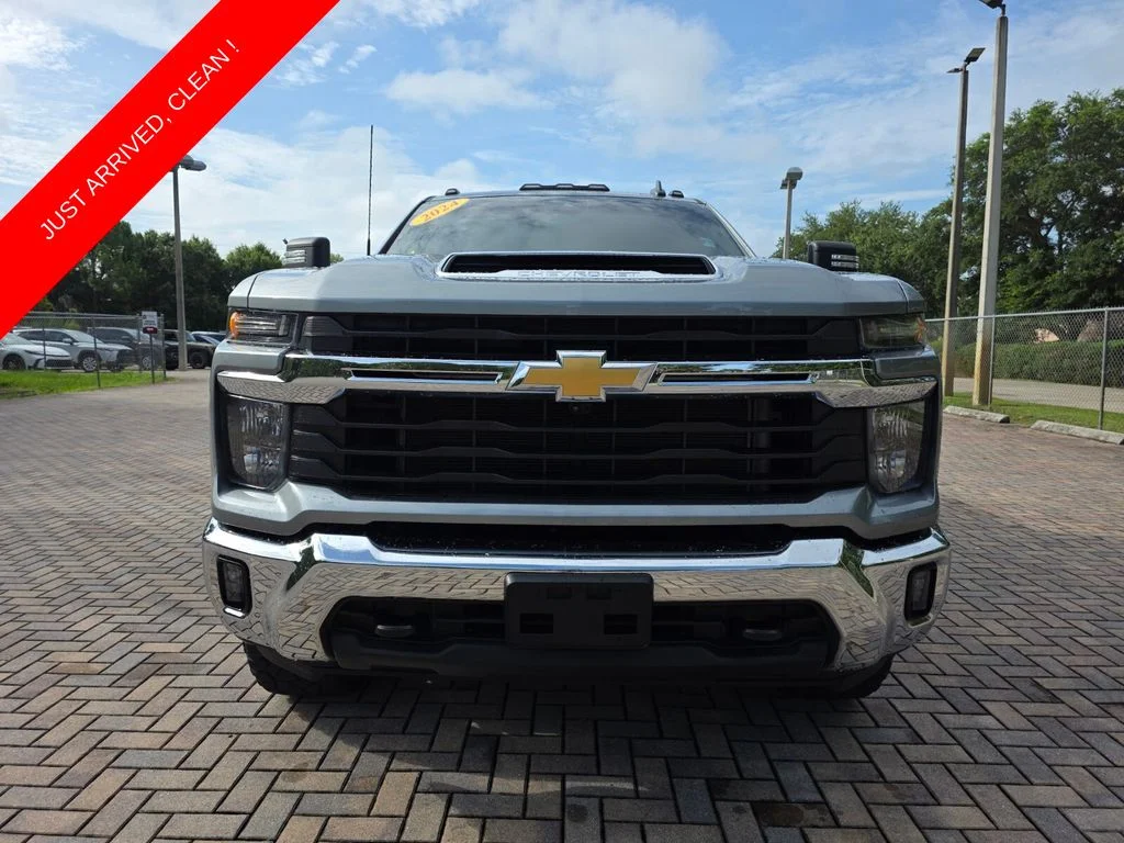 Used 2024 Gray Chevrolet LT image 2