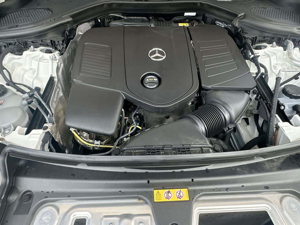 Used 2025 Polar White Mercedes-Benz GLC 300 image 12