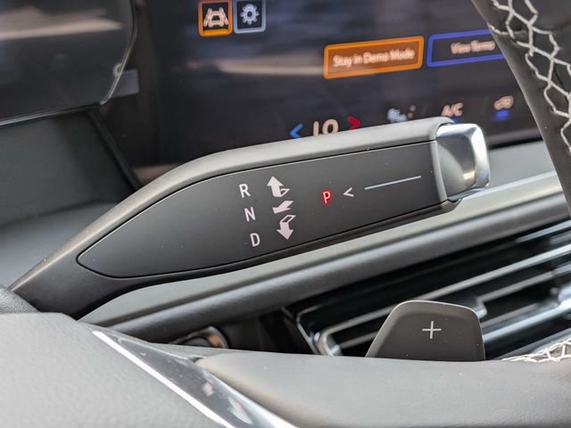 New 2027 Summit White Chevrolet LT image 28