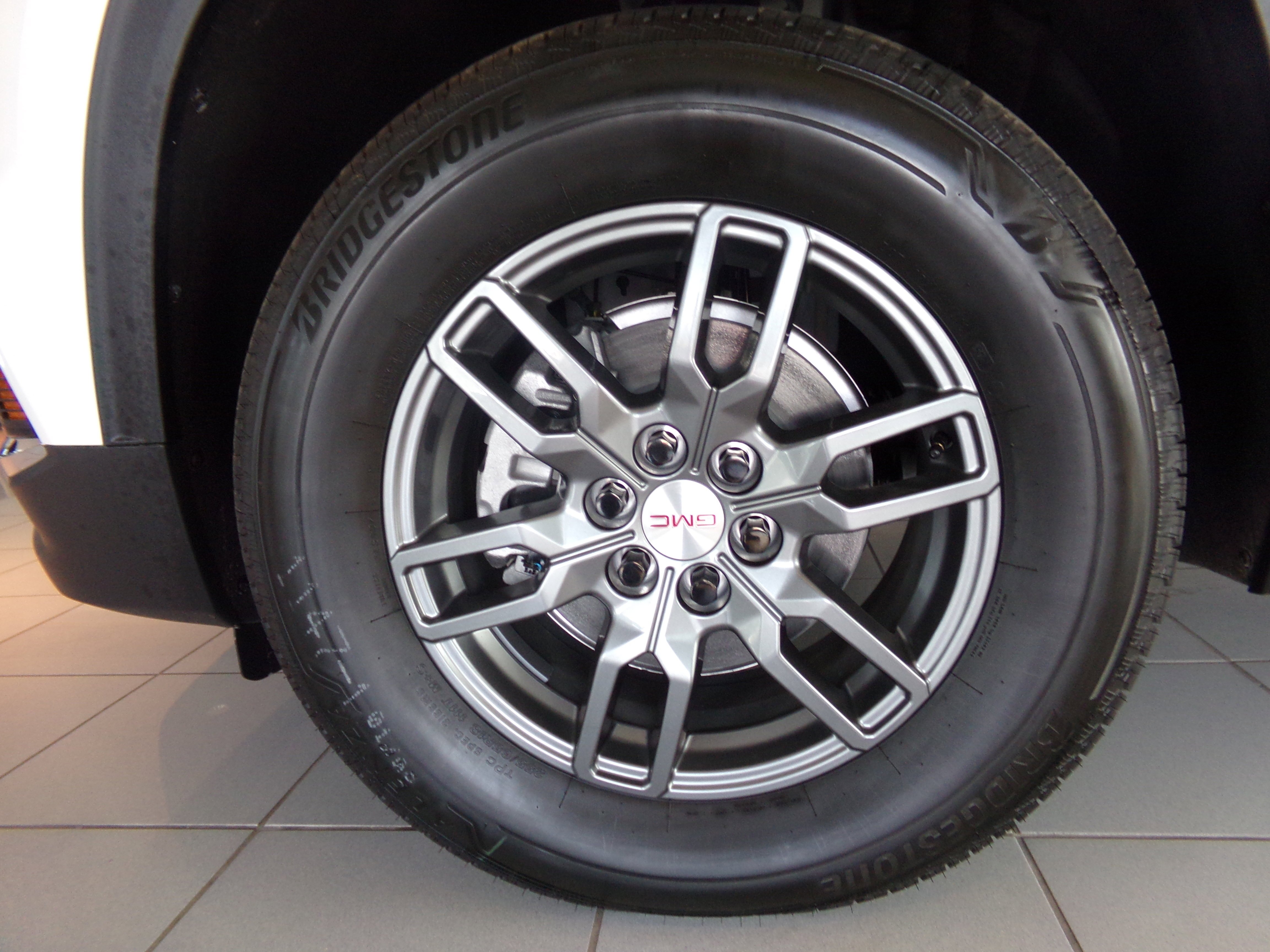 2025 GMC Acadia Elevation - Photo 27