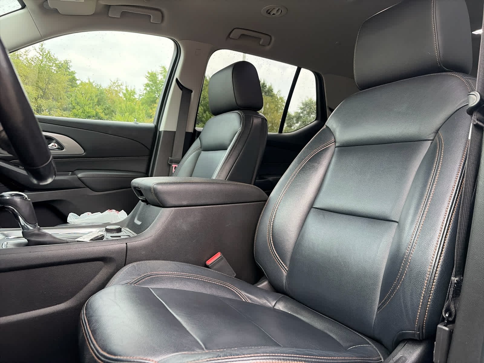 Used 2019 GRAPHITE METALLIC Chevrolet LT Cloth image 5