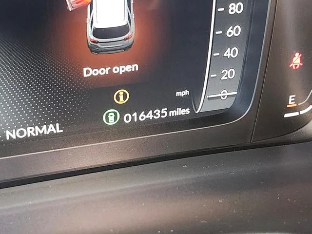 Used 2025 White Honda Elite image 39