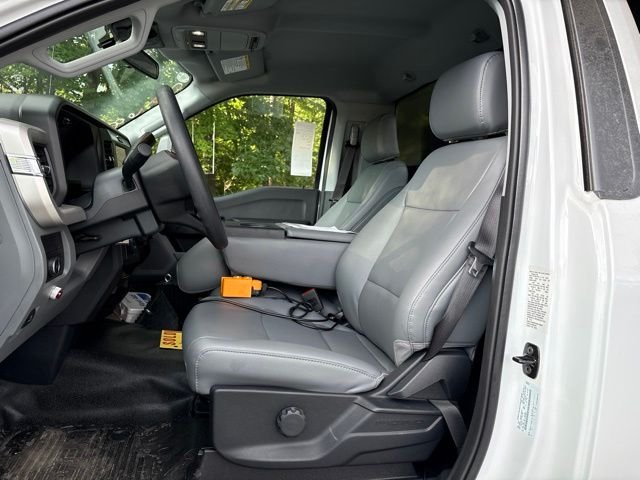 New 2026 Oxford White Ford XL image 10