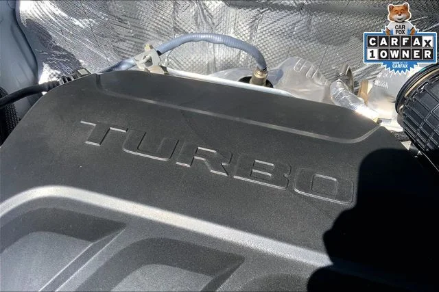 Used 2024 Summit White Chevrolet 2RS image 28