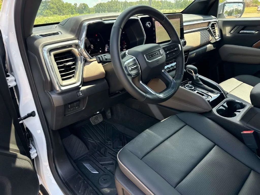 Used 2026 White GMC Denali image 28