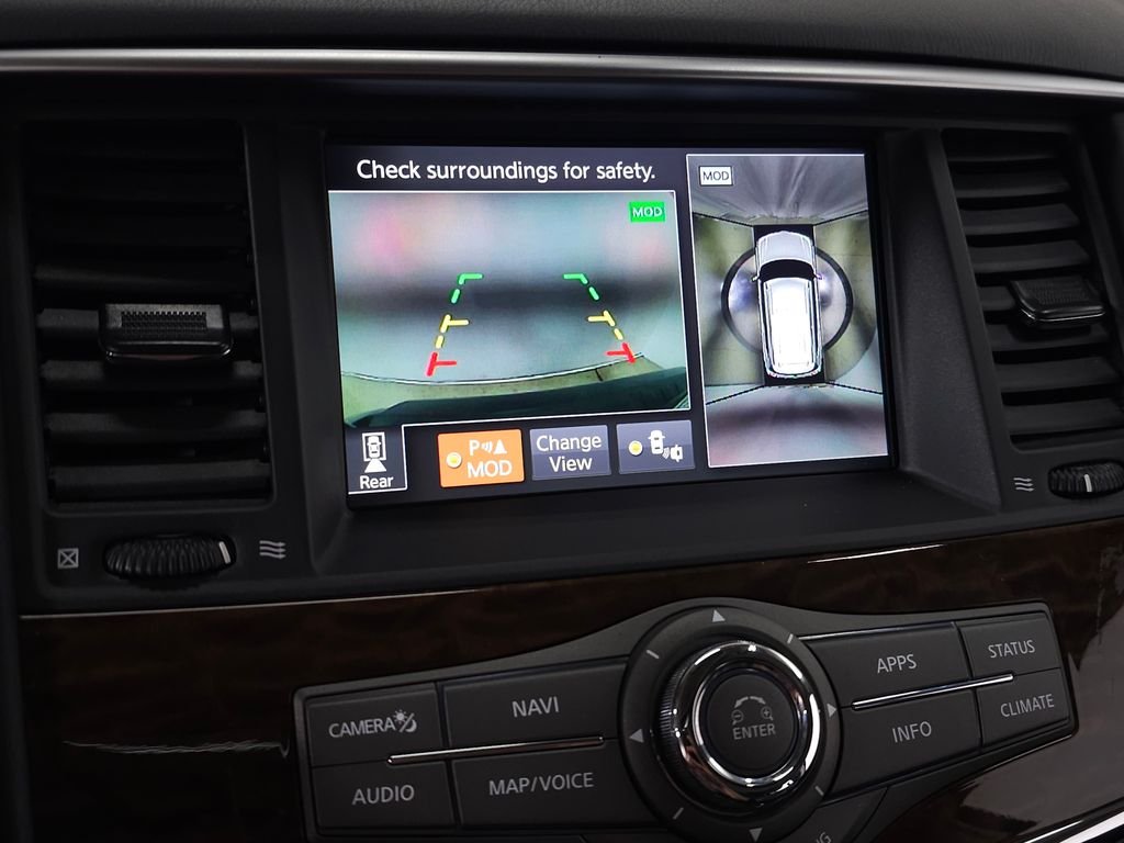 Used 2020 Super Black Nissan Platinum image 26