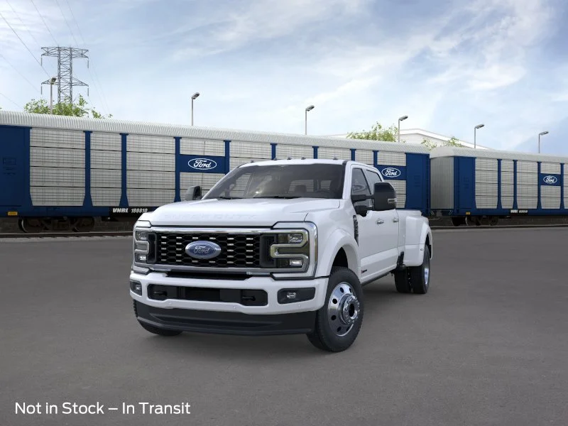 New 2026 Star White Metallic Tri-Coat Ford Platinum image 2