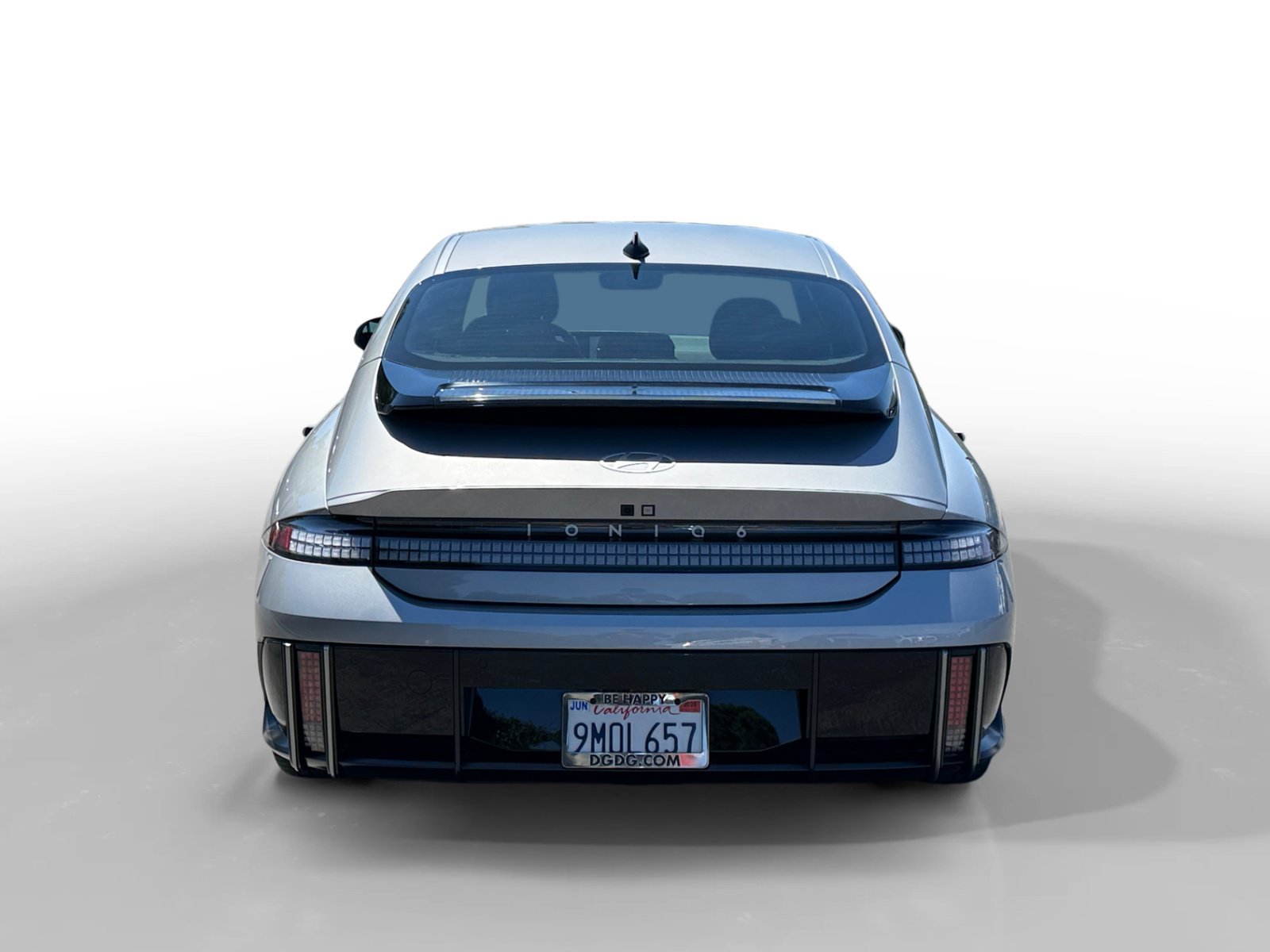Certified Used 2024 Silver Hyundai SEL image 4