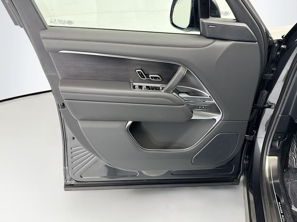 New 2026 Carpathian Grey LAND ROVER SE LWB 7-Seats / V8 image 23