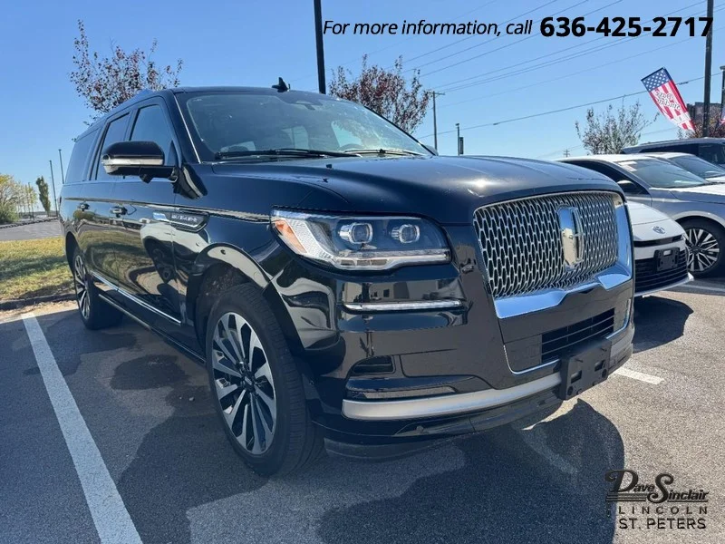 Used 2024 Infinite Black Metallic Clearcoat Lincoln Reserve 4x4 image 1