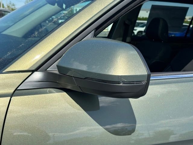 New 2026 Avocado Green Pearl Volkswagen 2.0T SE w/Technology image 9