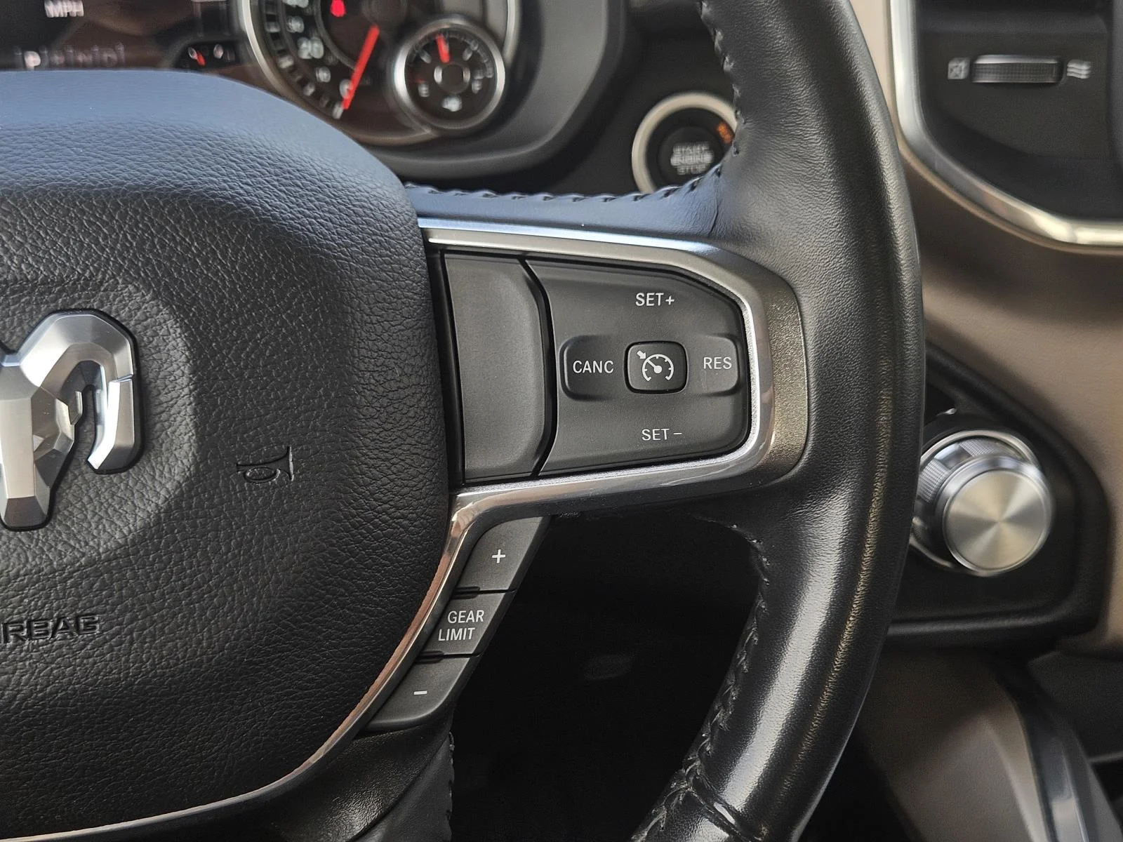2022 RAM Ram 1500 Pickup Laramie - Photo 17