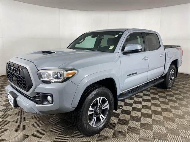 Certified Used 2019 CEMENT Toyota  image 4