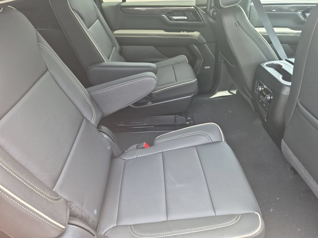 2026 GMC Yukon XL Elevation - Photo 26