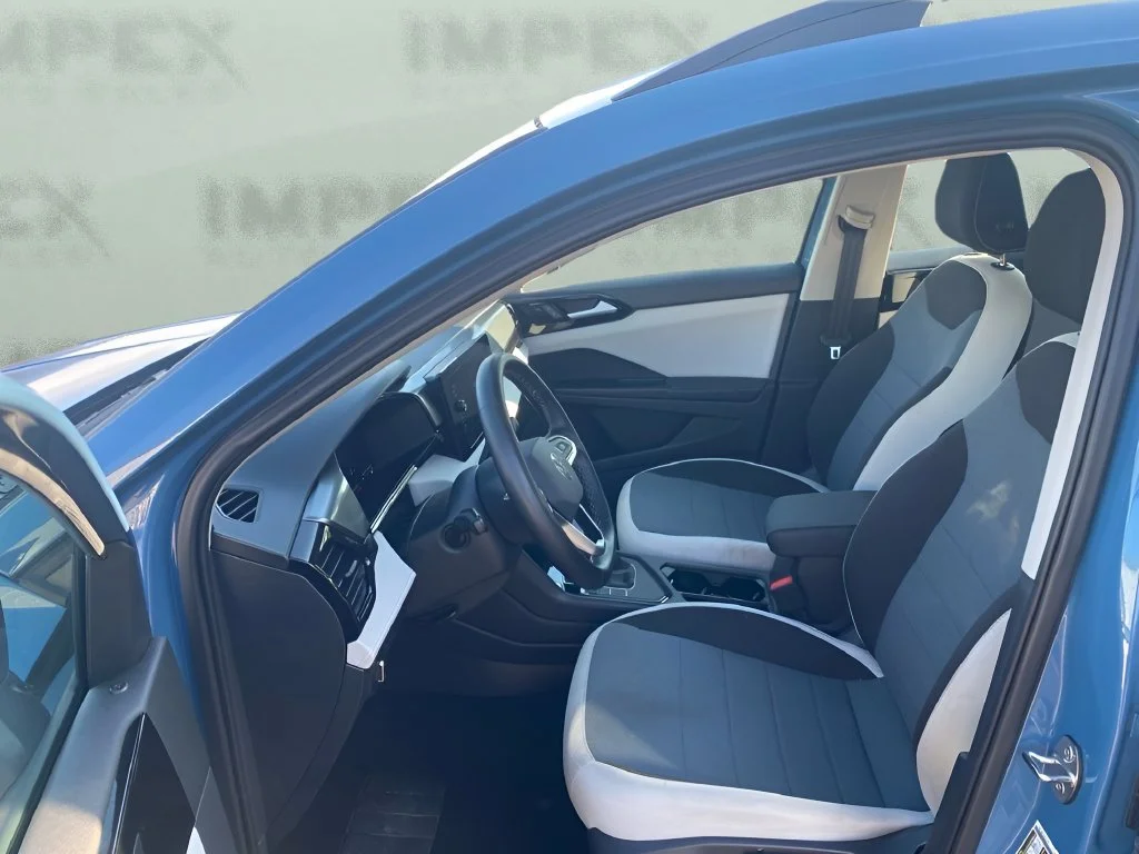 Used 2025 Blue Volkswagen S image 9