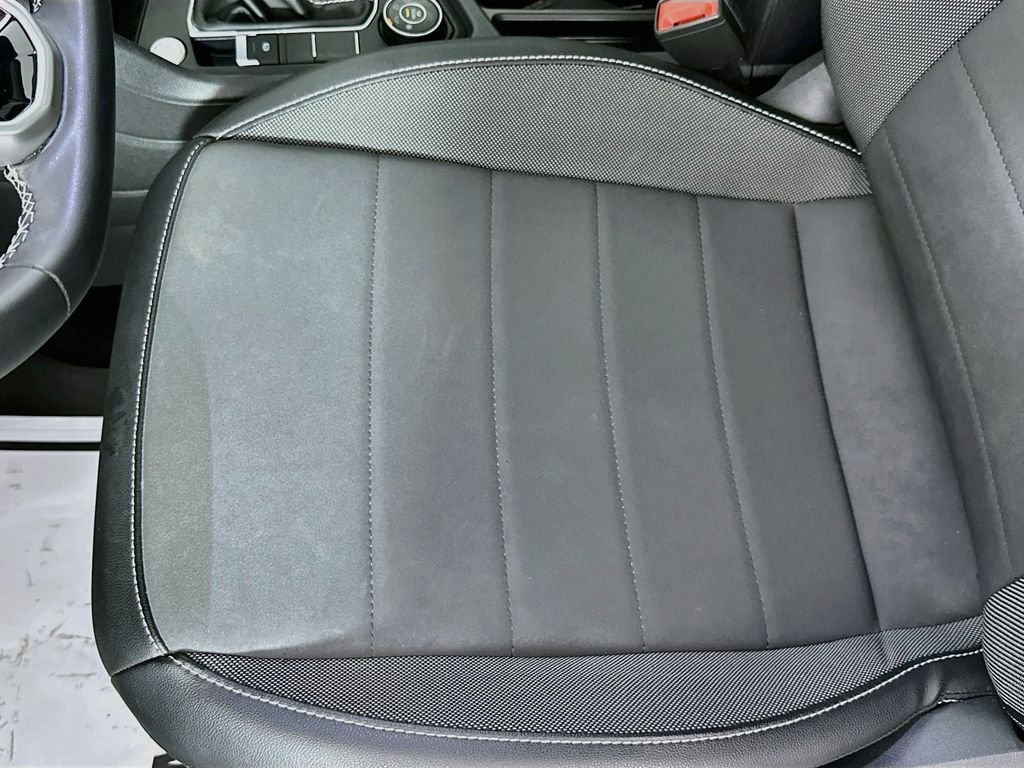 Used 2022 Silver Metallic Volkswagen 1.5T SE image 20