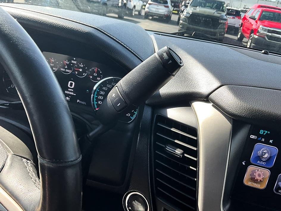 Used 2018 White GMC Denali image 19