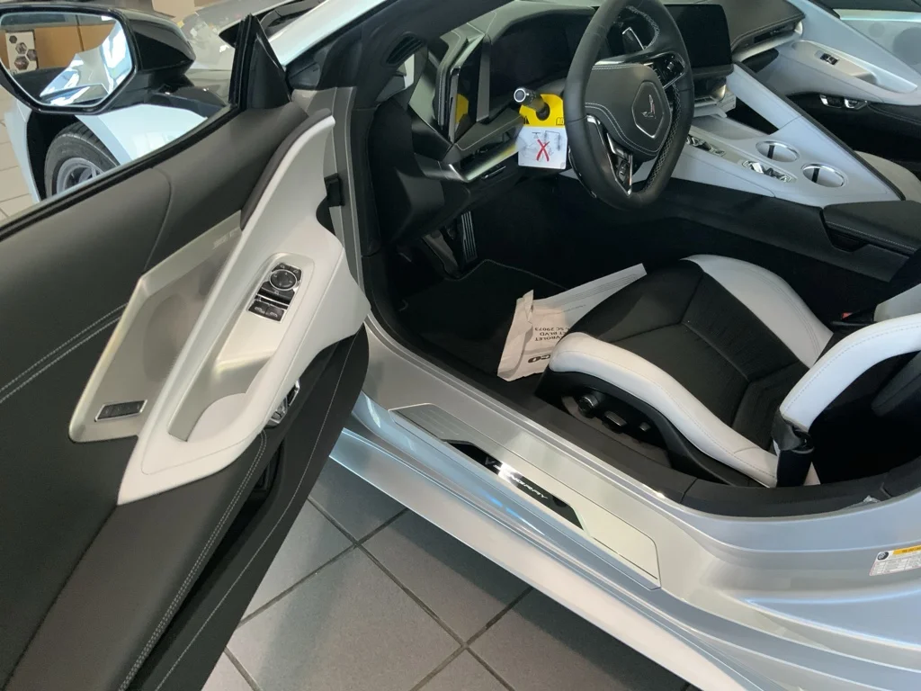 2026 Chevrolet Corvette 2LT - Photo 9