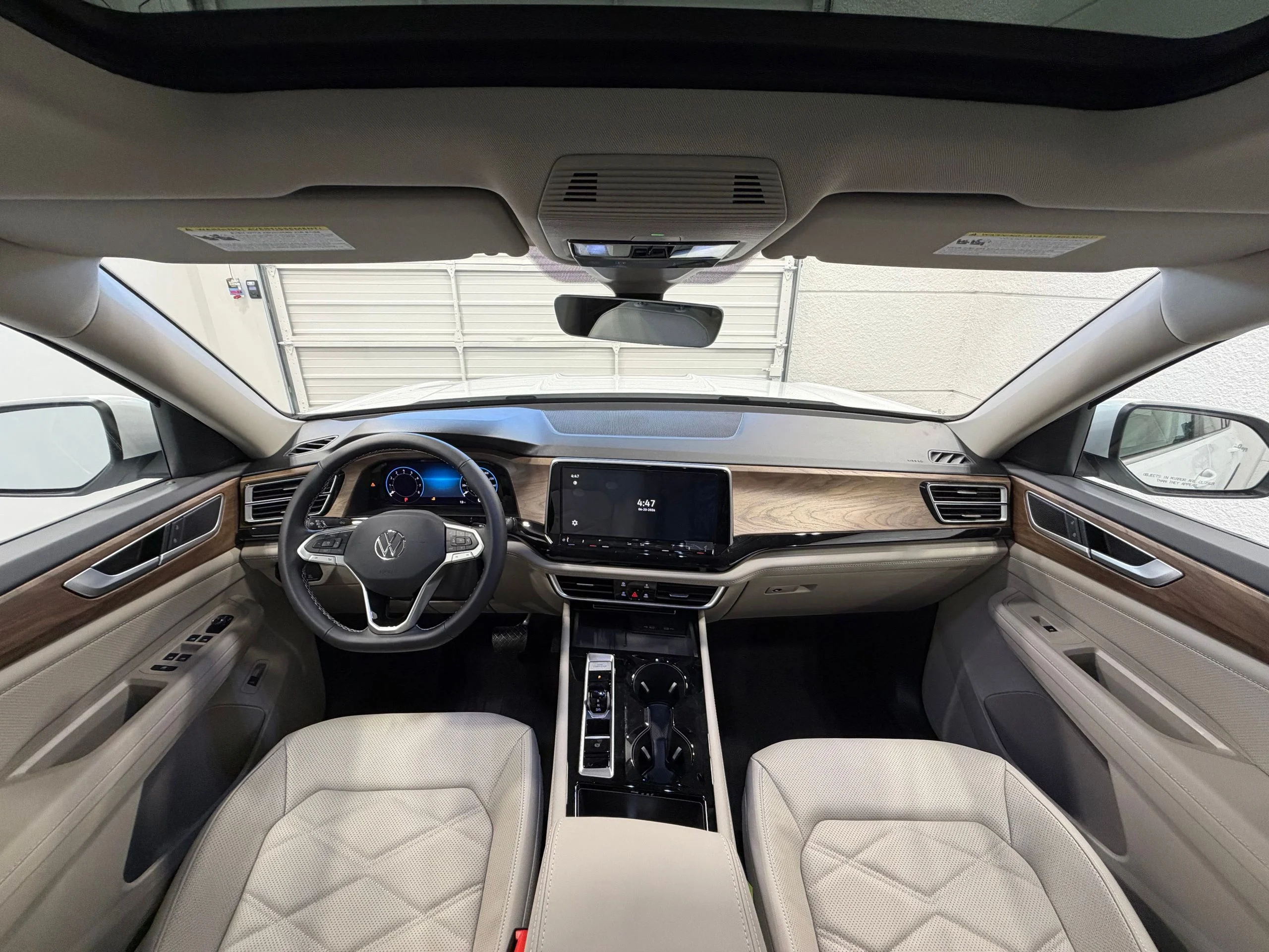 New 2026 White Volkswagen 2.0T SE w/Technology image 35