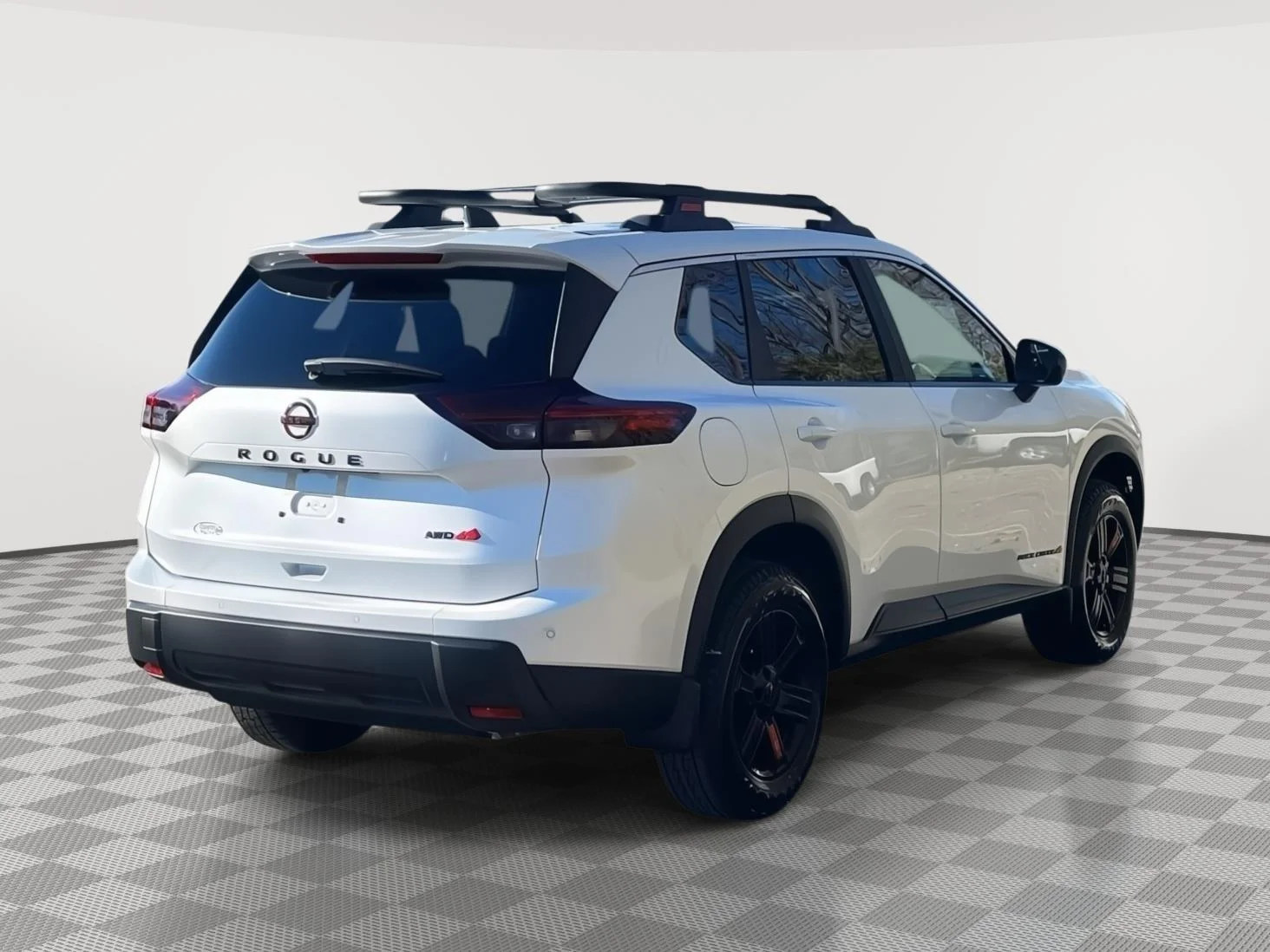 New 2026 Everest White Pearl TriCoat Nissan Rock Creek® image 5