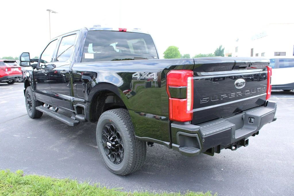 New 2026 Agate Black Metallic Ford F-250® XLT image 11