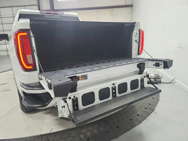 Used 2019 WHITE FROST TRICOAT GMC Denali image 54