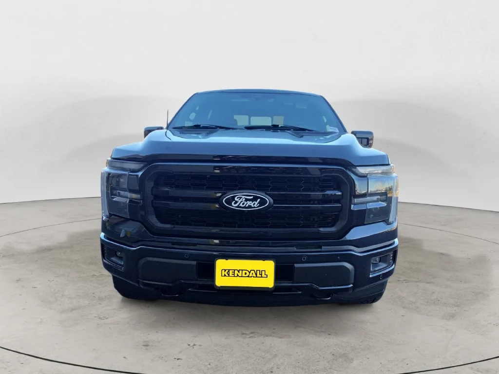 Used 2025 Blue Ford Lariat image 3
