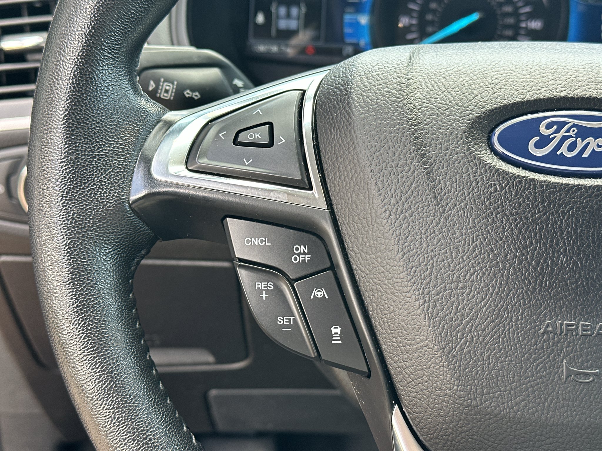 Used 2022 Carbonized Gray Metallic Ford SEL image 17