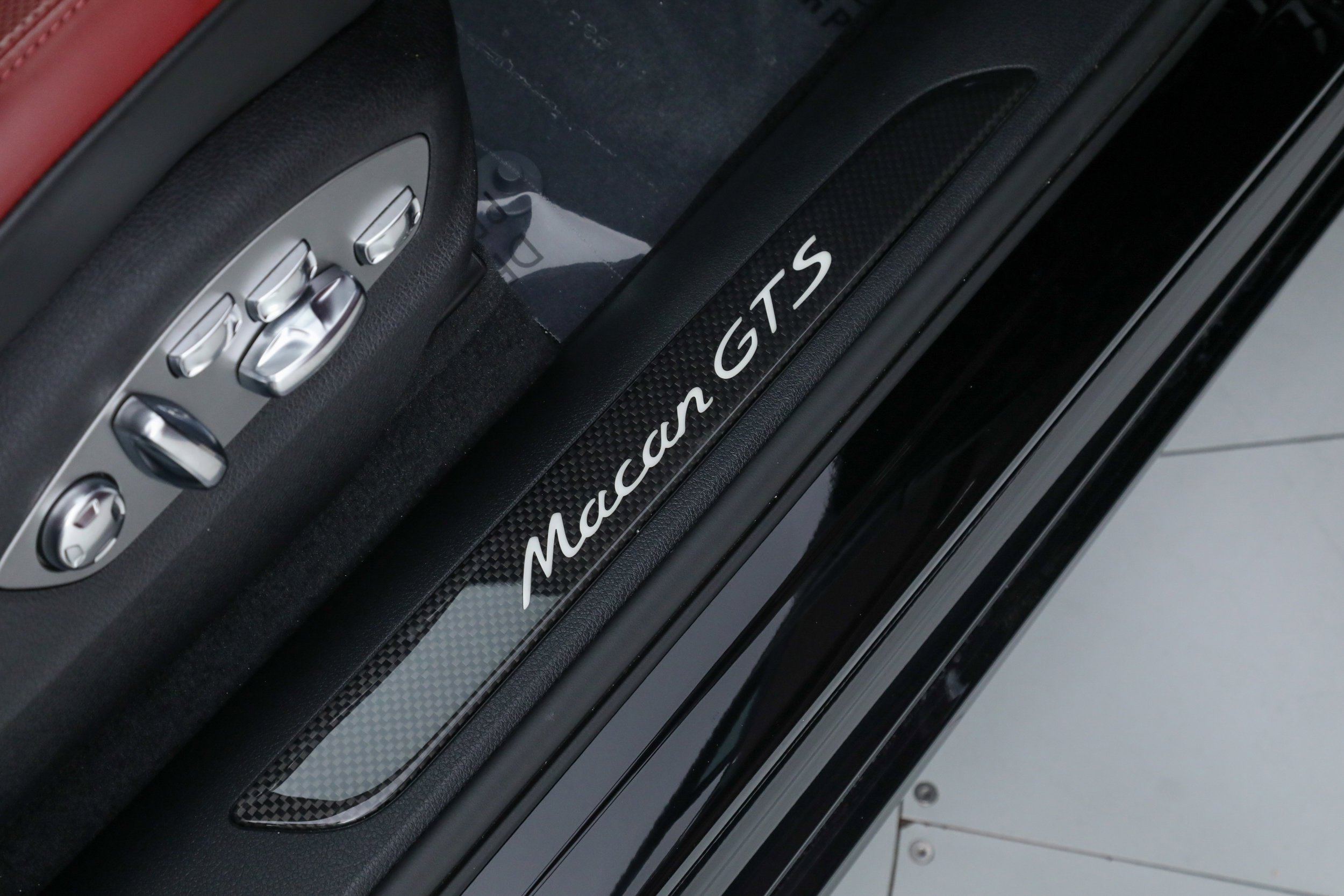 Used 2025 Black Porsche GTS AWD image 23