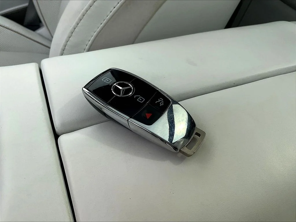 Used 2023 Cirrus Silver Metallic Mercedes-Benz Maybach GLS 600 image 35