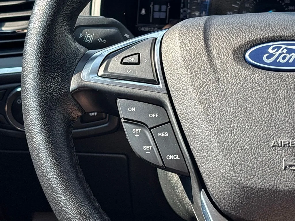 Used 2023 White Ford Titanium image 25