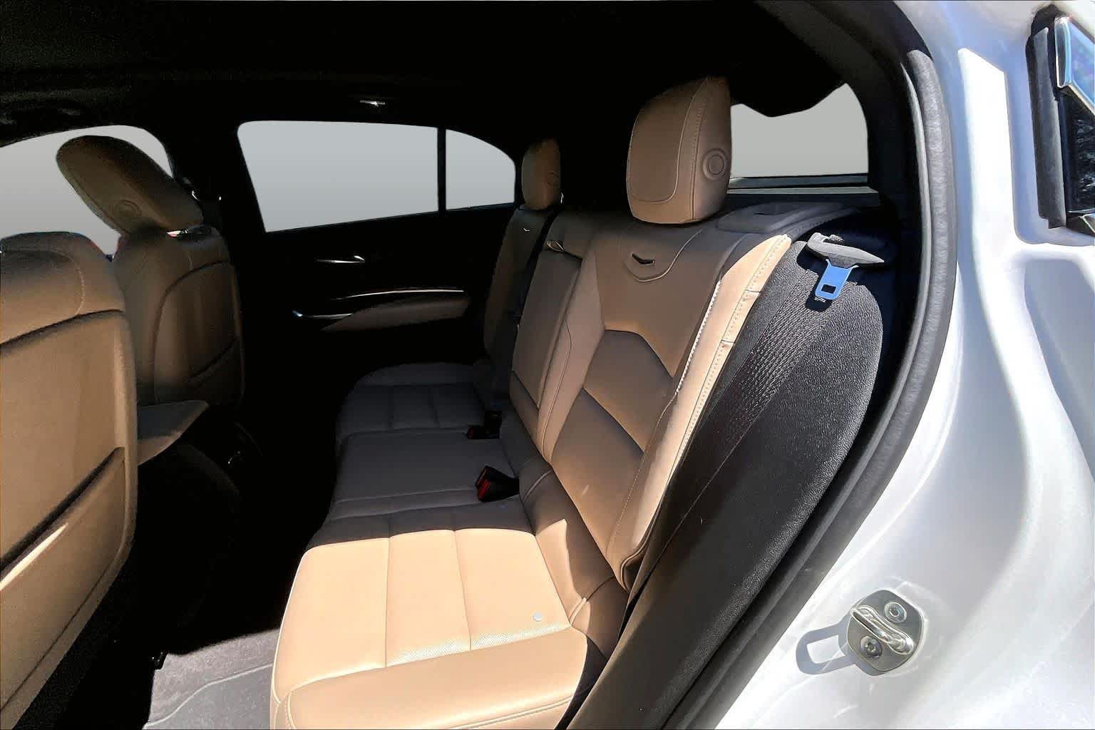 Used 2024 Crystal White Tricoat Cadillac FWD Premium Luxury image 21