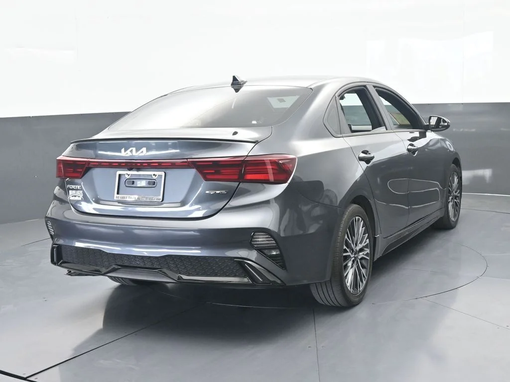 Used 2024 Gravity Gray Kia GT-Line image 5