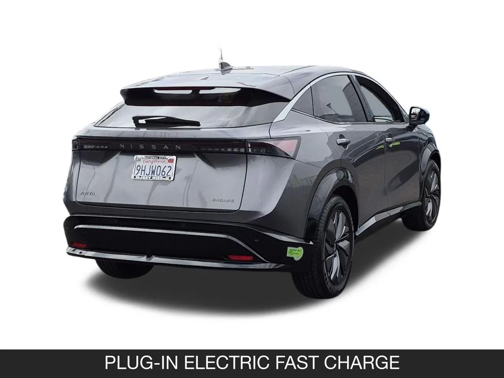 Used 2023 Gray Nissan ENGAGE image 9