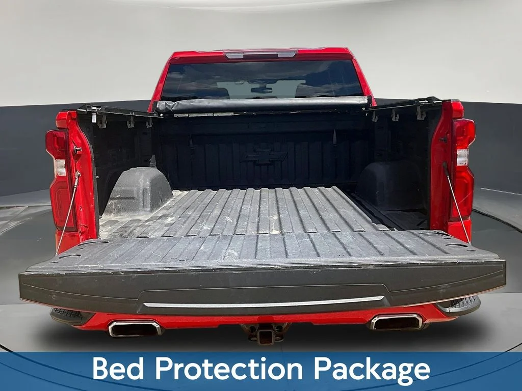 Used 2021 Red Chevrolet RST image 10