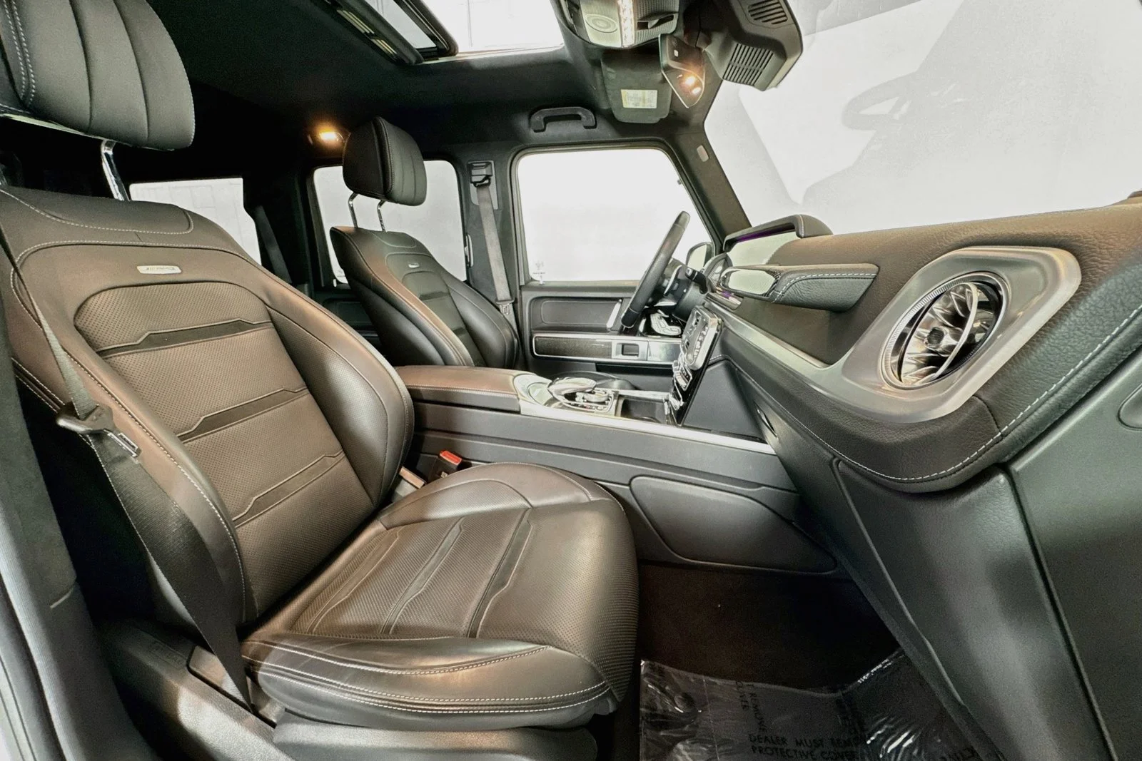 Used 2022 Polar White Mercedes-Benz AMG® G 63 image 27