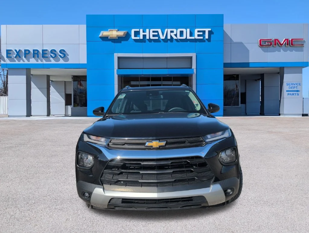Used 2023 Black Chevrolet LT image 8