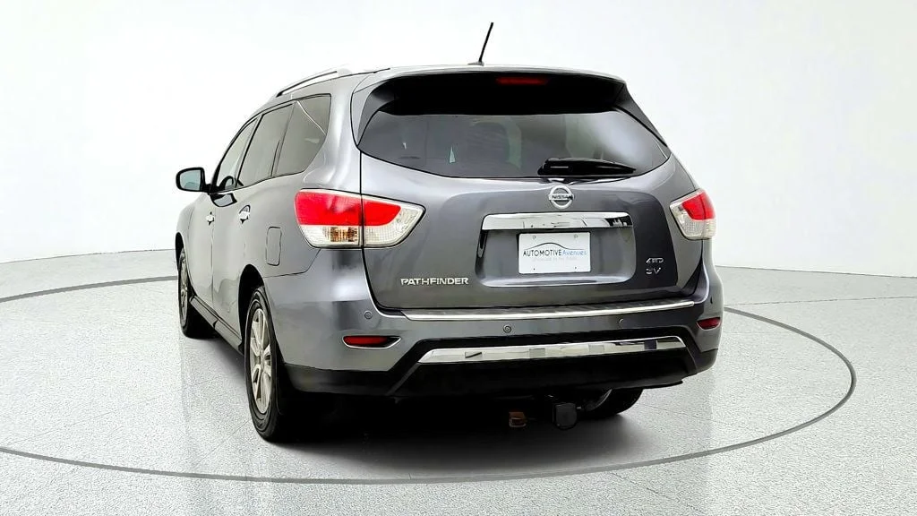 Used 2016 Gun Metallic Nissan 4WD 4dr SV image 6