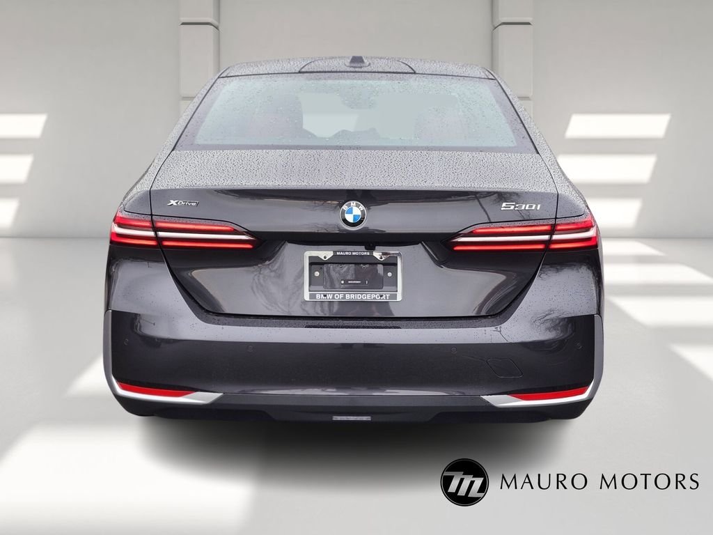 Used 2026 Gray BMW 530i xDrive image 4