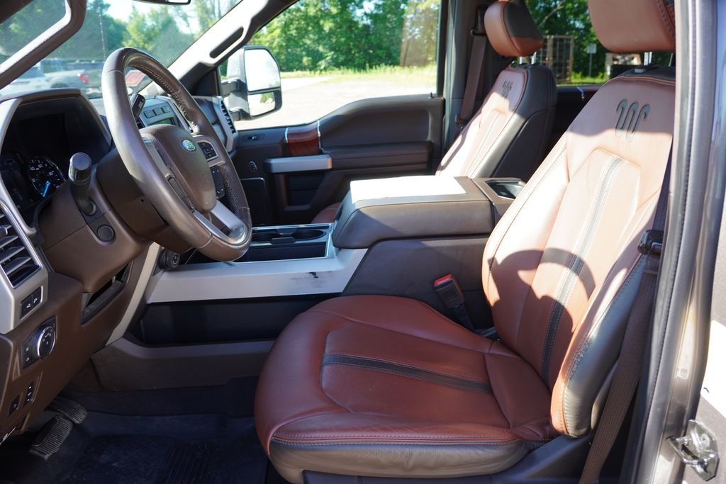 Used 2020 Gray Ford King Ranch image 5