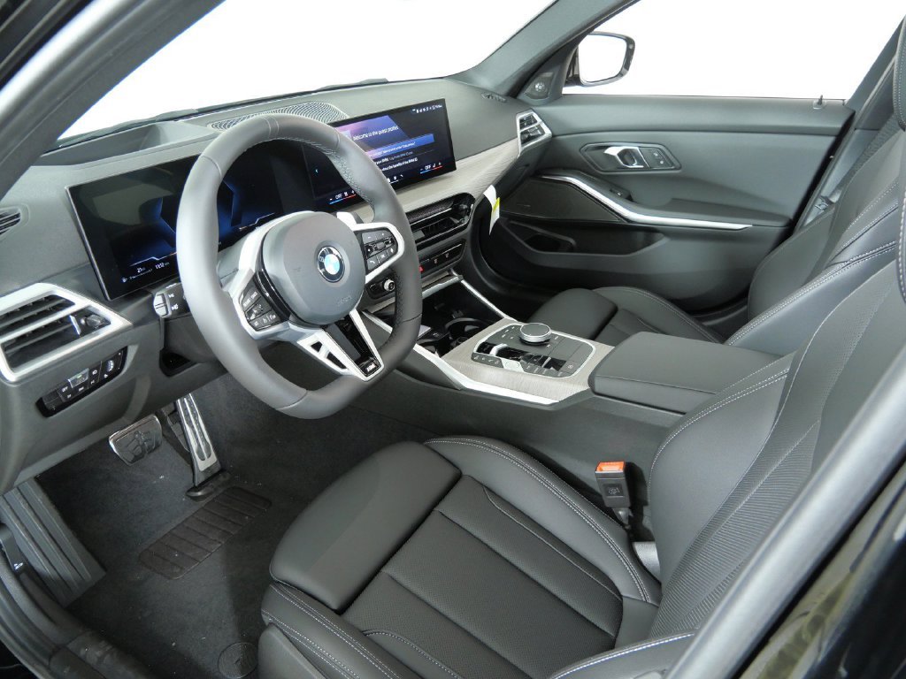 New 2026 Black Sapphire Metallic BMW 330i xDrive image 33