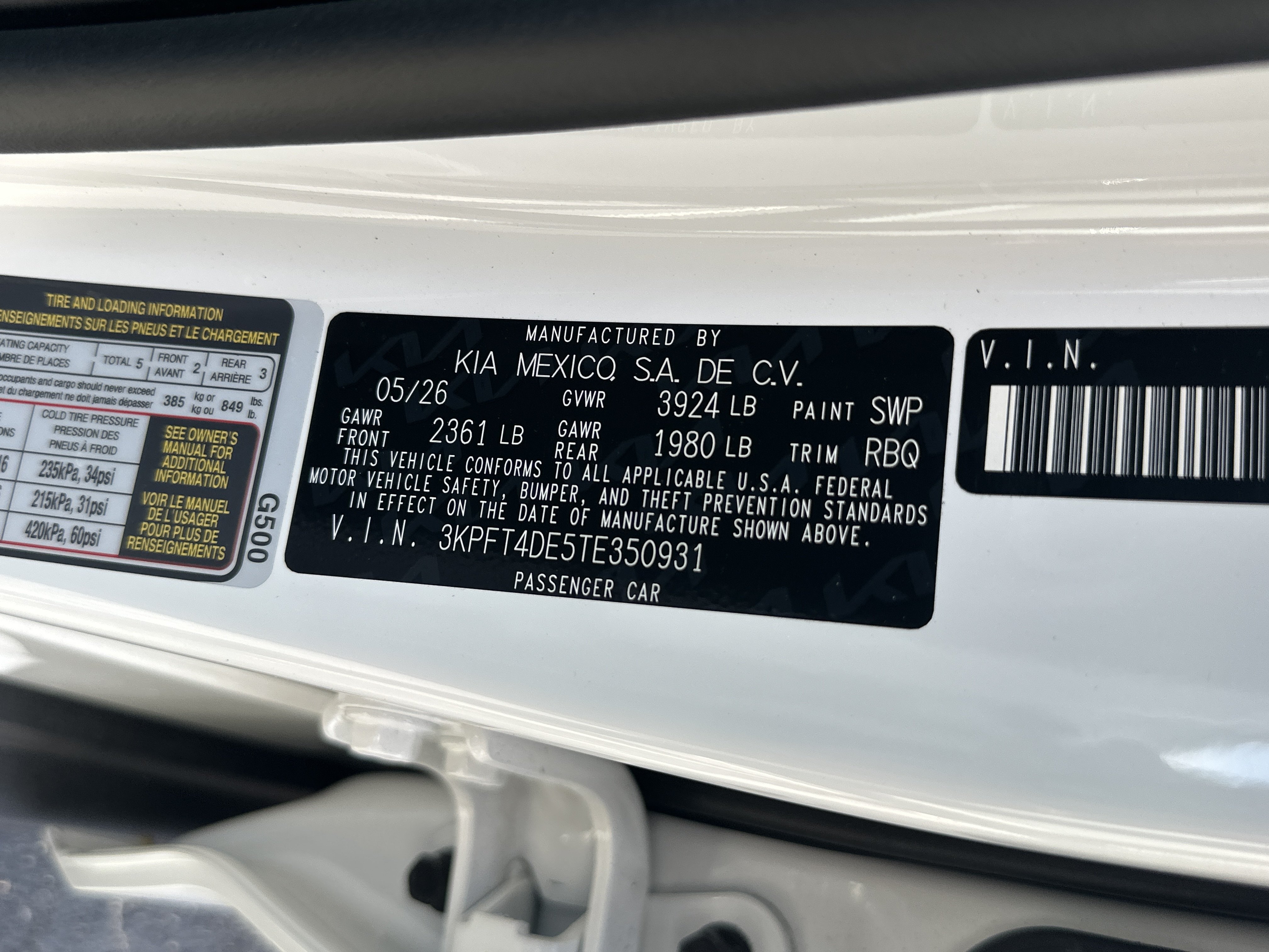 New 2026 Snow White Pearl Kia LXS image 28