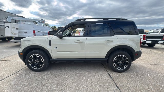 Used 2025 Beige / Tan Ford Outer Banks image 8