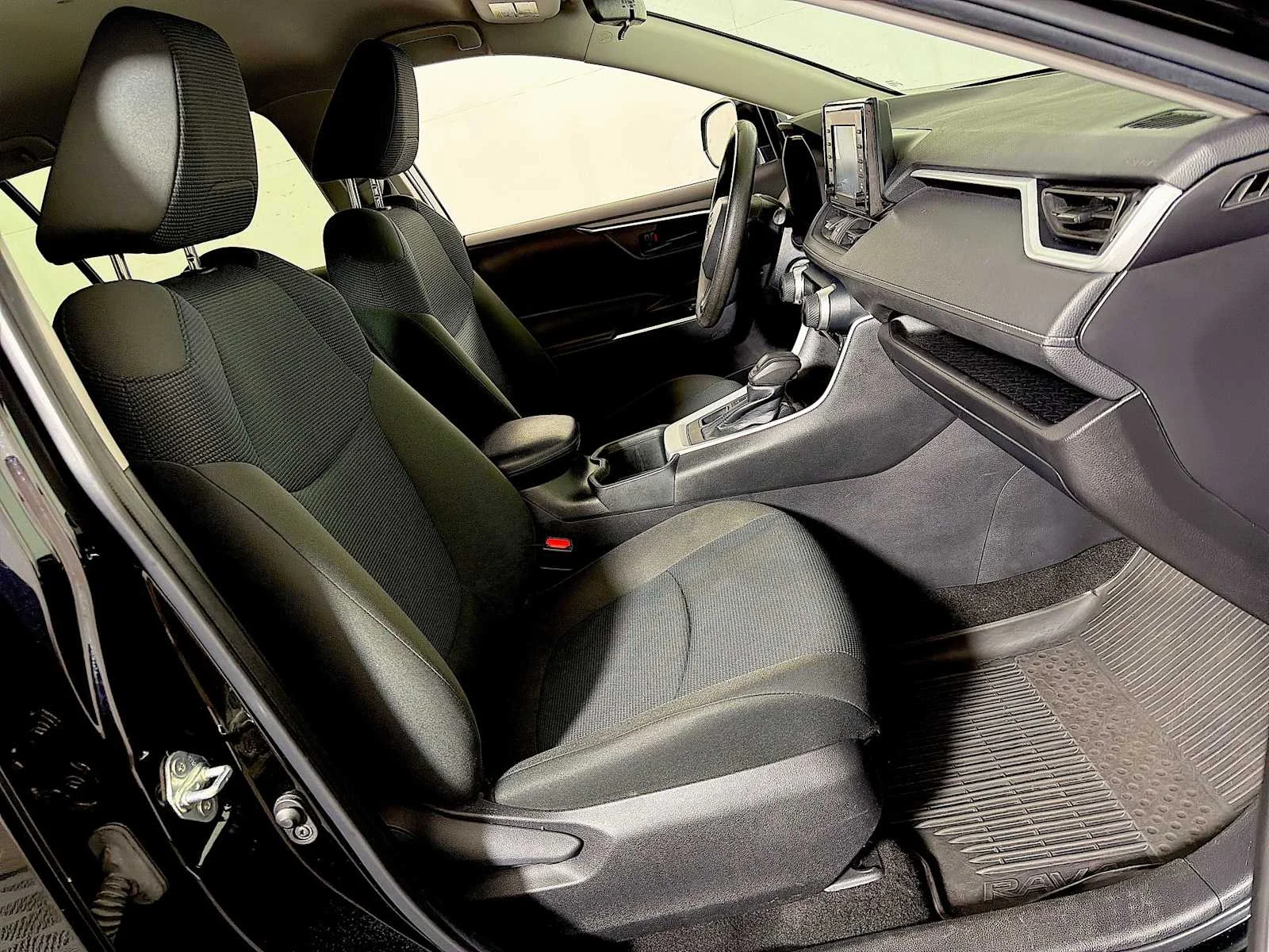 Used 2022 Midnight Black Metallic Toyota LE image 20