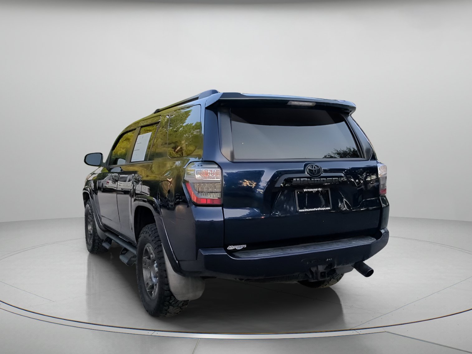 Used 2020 Nautical Blue Metallic Toyota Venture image 22