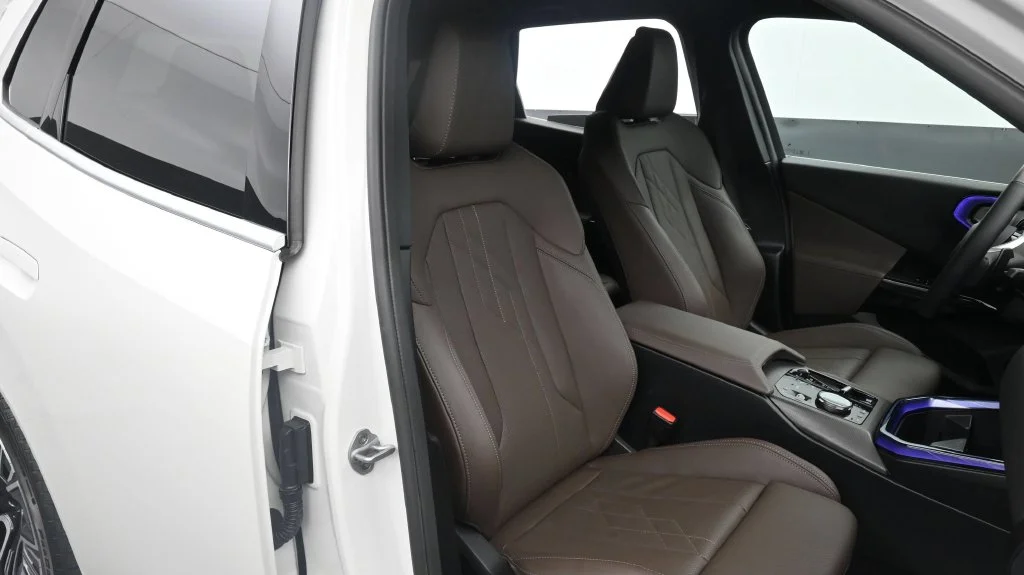 Used 2026 White BMW 30 xDrive image 17
