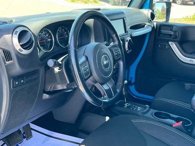 Used 2018 Blue Jeep Unlimited Rubicon image 16